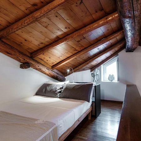 Suite Fontana - By Myhomeincomo Eksteriør bilde