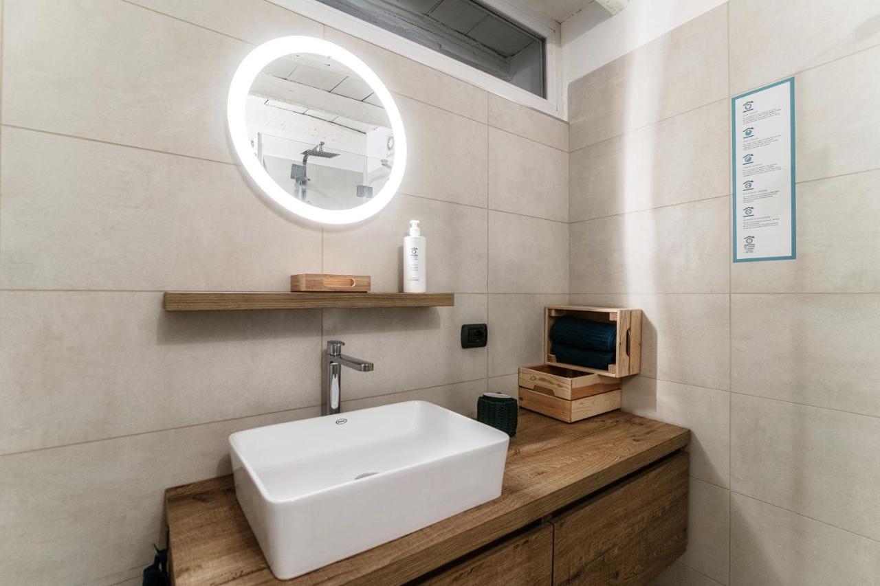 Suite Fontana - By Myhomeincomo Eksteriør bilde
